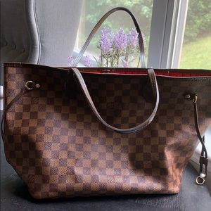 Louis Vuitton never full medium